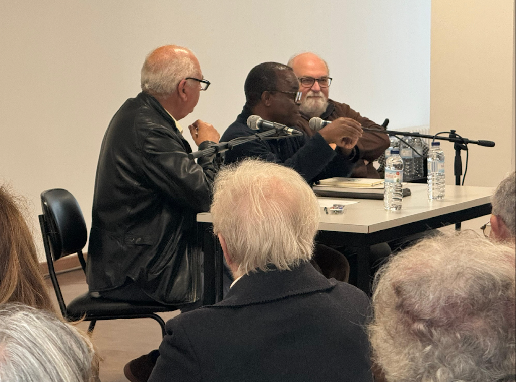 Lançamento do livro ” Pinheiros, Oliveiras e Castanheiros”